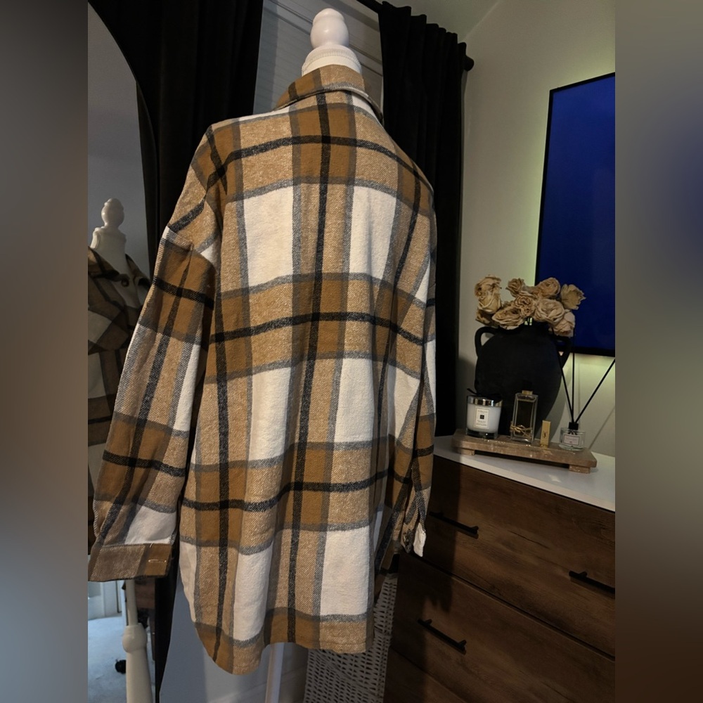 Boyfriend Plaid Button-Up Shirt Dress - Picture 3 of 5